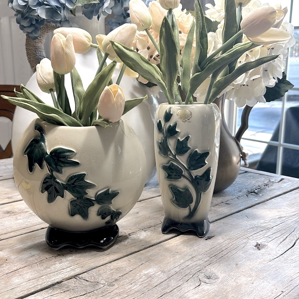 2 Vintage Royal Copely Planters | Vases. Pottery | Green | Ivory | Ivy | GUC